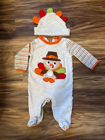 Baby Essentials Footed turkey onesie with matching hat worn once 0-3 Months