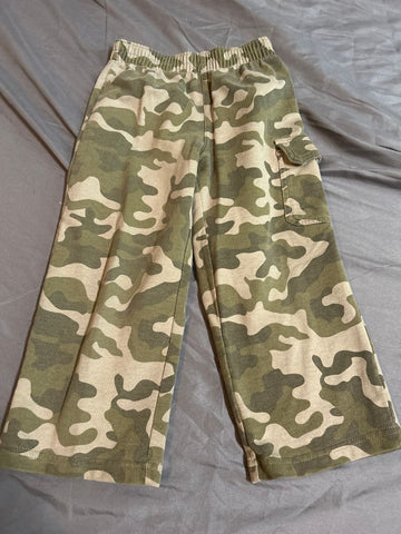 Wonder kids Camo cargo pant 3T/3