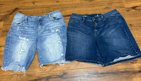 Liz Claiborne Maurices-2 Jean shorts Women's 6
