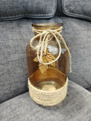 N/A Glass fall amber vase/crock in good used condition with leaf Decor