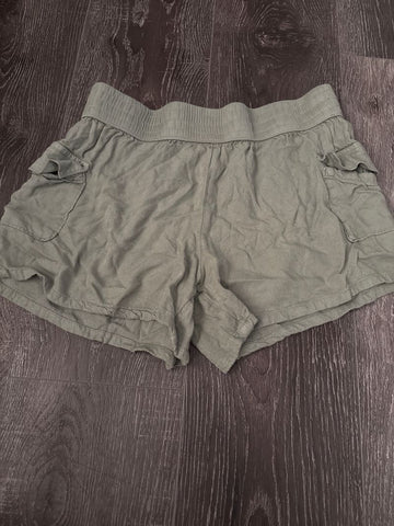 SO Green shorts 14