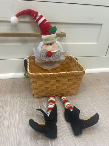 Pier 1 Santa basket Basket is 7x6 in Holiday