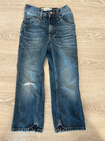 Lee bootcut Sz slim 6, few spots on knee 6T/6X