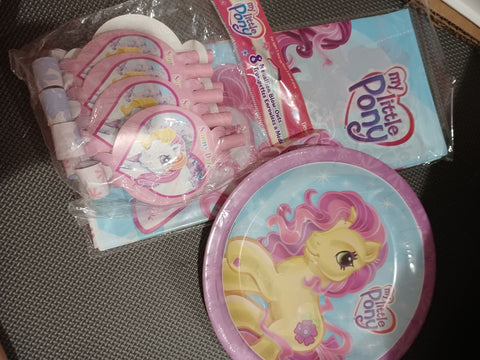 NEW My Little Pony Tablecloth & 8 plates & noisemakers Holiday