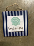 Unknown Sign says seas the day Decor