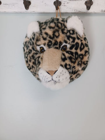 Unknown  Decor