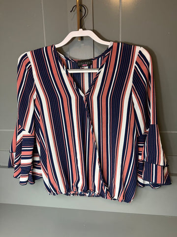 Discreet NWOT quarter sleeve dressy shirt Women's - S