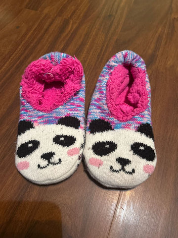 House shoes Panda Bear Pink and Blue house shoes, good condtion 1-1/2 (Big Kid)