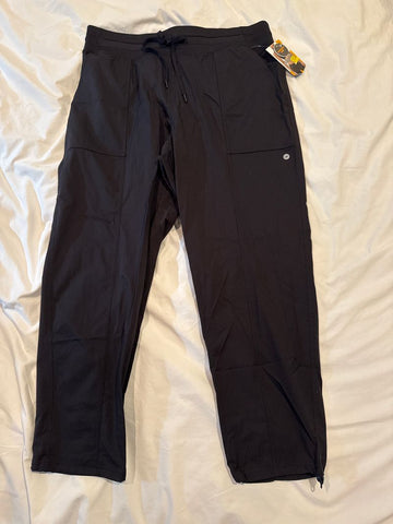 AVIA Black NWT athletic pants Women's 12