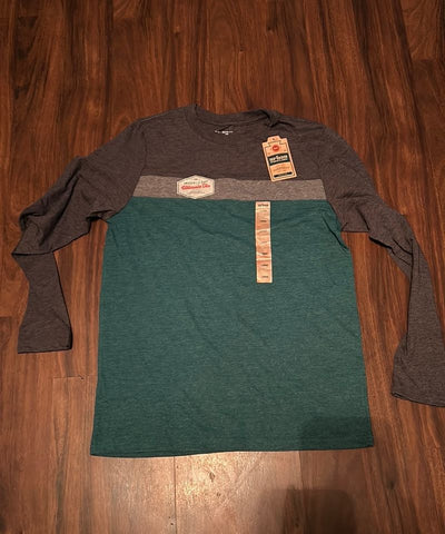 Urban Pipeline NWT long sleeved Tshirt 12
