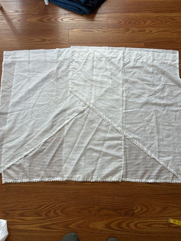 Unk set 2 4 pc white sheet curtain set 35 long 30 wide Decor