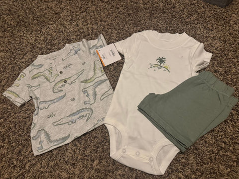 Carters NWT 12 Months