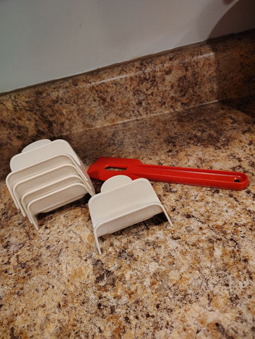 Tupperware Tupperware taco holders with taco filling spatula good condition Kitchen