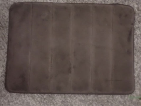 Mainstays Brown bath rug -missing tag Bathroom