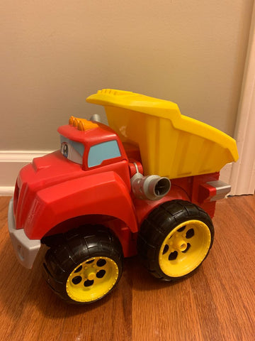 Tonka Talking, moving, dancing dumptruck Toy Vehicles