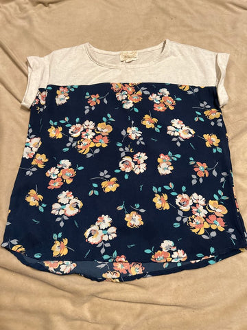 Rewind Size med top- fits like 7/8, great condition 7