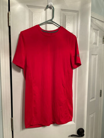 Under armour Solid red heatgear shirt Men's - S