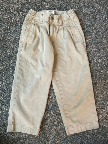 GAP GAP khakis, easy fit, good condition 4T/4