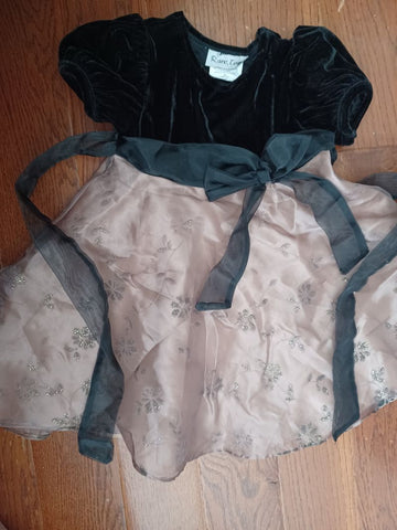 Rare, Too Black velvet gold/bronze some wear on pattern 18 Months