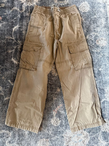Old Navy Khaki pants 8