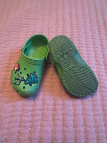 Crocs Green with camping charms 8 (Lil' Kid)