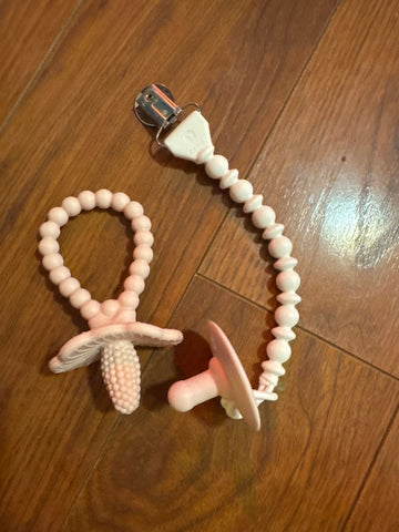 Itzy ritzy Silicone paci and holder, silicone tether Rattle-Teether