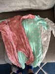 carters giraffes 3 jammies 6 mos 6-12 Months