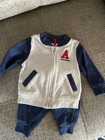 carters A is awesome 2 piece set newborn 0-3 Months