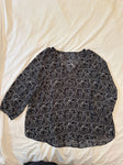 Chelsea and Theodore Black and white polyster Women's XL 16
