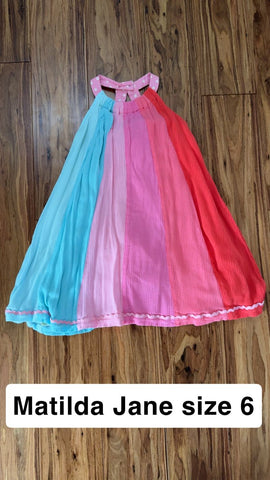 Matilda Jane One button on back by the neck 6T/6X