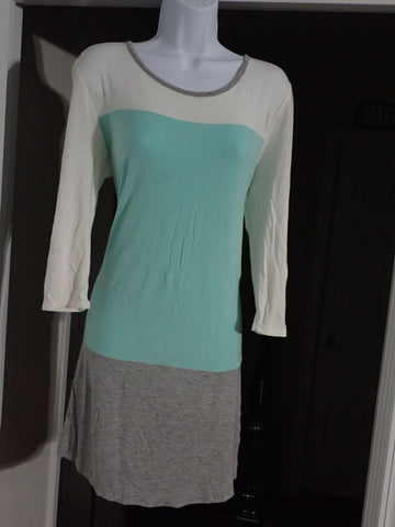 12pm  boutique White grey mint dress with back button details Women's - M