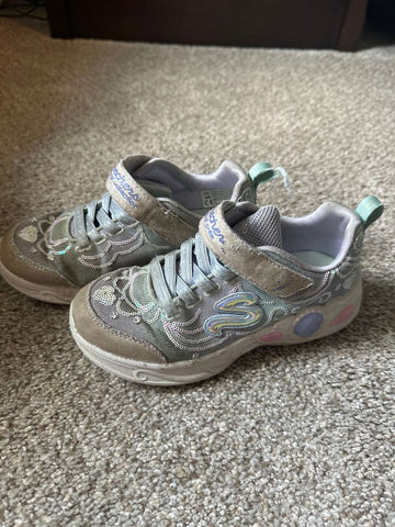 Sketchers Light up princess 13 (Lil' Kid)