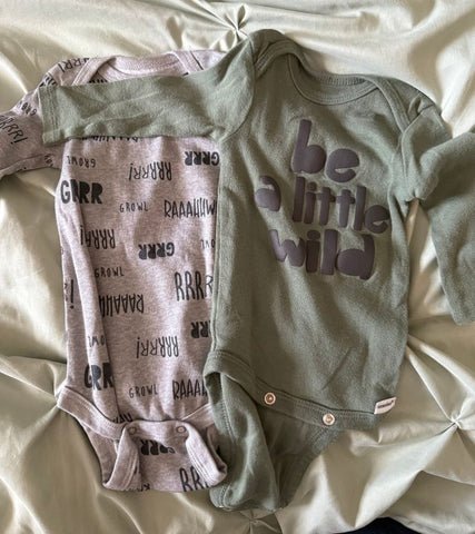gerber 2 dino shirts 0-3 Months