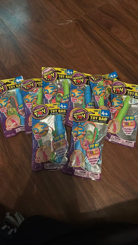 Fidget sets 4 fidget sets, each include pop rings, zip  bracelet, pop tube Playsets