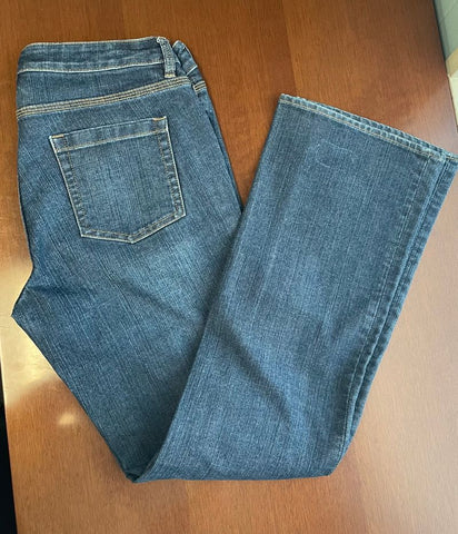 NY & Co Low rise boot cut curvy jeans Women's 10