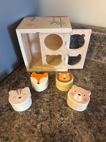 Hobby Libby 4 piece wooden animal sort Stacking-Sorting