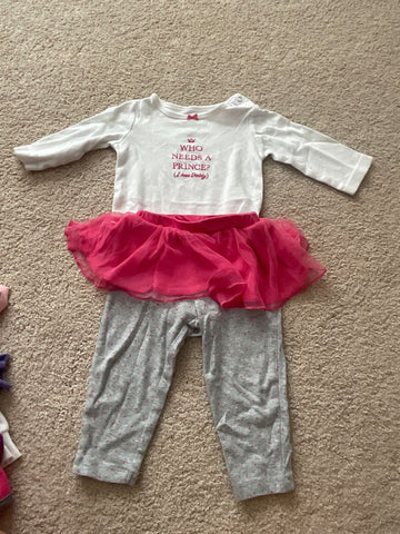 Carters Like new Long sleeve onesie with tutu leggings 12 Months