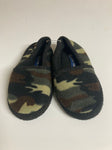 Hang Ten camoflauge slippers - SIZE 1 1 (Big Kid)