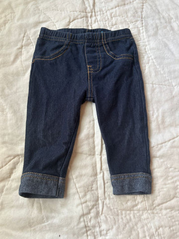 Place 6-9 months, jegging, good condtion 6-12 Months