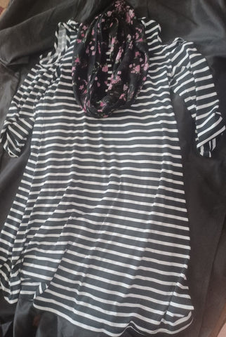 Jenna & Jessie Black white tunic w Built-in Scarf 10
