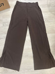 Old navy NWOT Brown quick dry side leg pants Women's - M