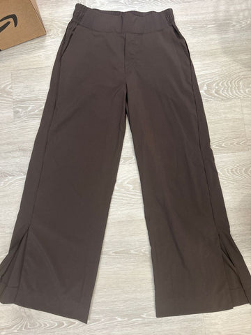 Old navy NWOT Brown quick dry side leg pants Women's - M