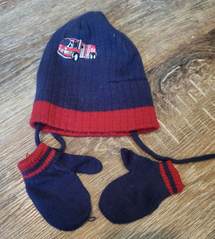 Unknow Hat/gloves 12 Months