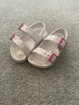 No Brand Toddler Velcro sandals. Size 4. Used/fair condition. 4 (Infant Shoe)