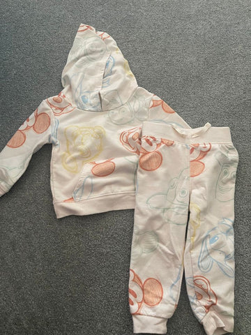 Disney Disney jogging suit. 18 months. Good condition. 18 Months