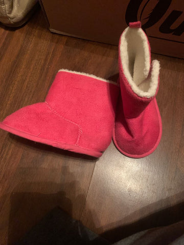 Fleece Lined Boot Great Condition 2 (Infant Shoe)