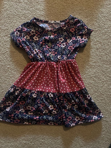 Dress Navy blue and floral 4T/4