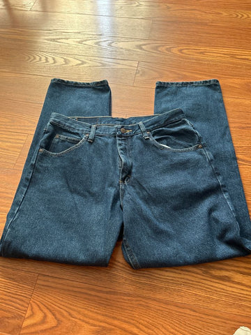 Wrangler Five Star NWT Dark Wash relaxed fit 33x30 30-32