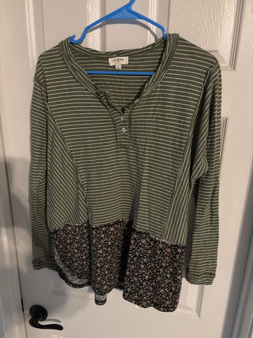 Umgee Green with white stripe buttons and flowers Women's - S