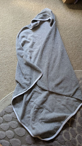 Burts bees Grey hooded towel baby Bathing